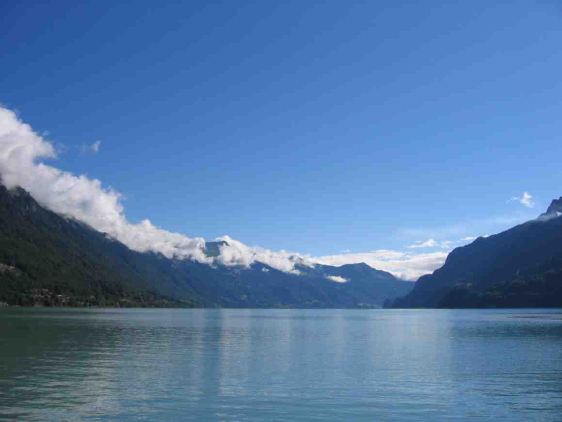 Blick auf einen Bergsee